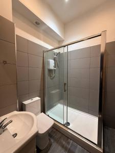 Casa Cove GF Apt with Parking - 5 min to Hospital