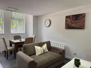 Casa Cove GF Apt with Parking - 5 min to Hospital