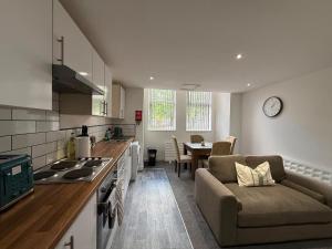 Casa Cove GF Apt with Parking - 5 min to Hospital