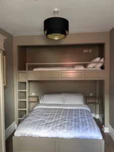 Creagh Road House