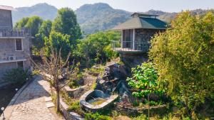 Molshri Farms - CountrySide Farmstay