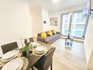 Urban Stay 1BR w free parking