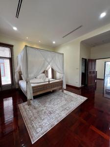 Luxury pool villa Pattaya