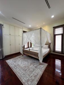 Luxury pool villa Pattaya