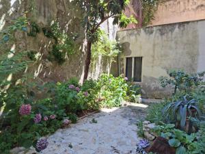 Nemus garden house