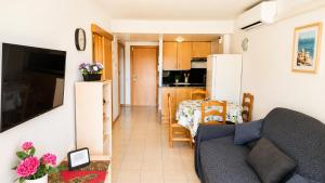 Salou Beach Apartment with private Pool