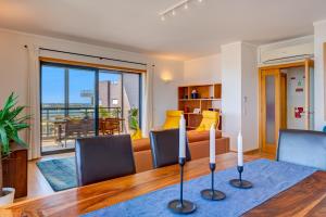 Waterfront Pool Penthouse View