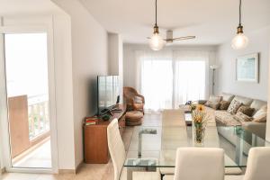 Bliss Frontline Sea View Fuengirola Beach 3 BR