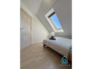 NaWypasie Grand Apartment with Fireplace Beautiful Garden SUP Board and Just 30 Minutes from Gdańsk and Gdynia