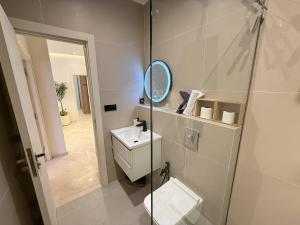 OCosy House Netflix, IPTV, Movie Theater Guéliz center