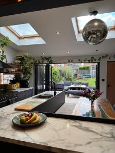 Moor House with Finnish Sauna, Garden, Free Parking