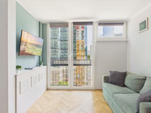Business & City Studio Grzybowska 30 by Solarento