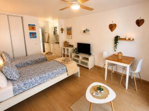 Castle Harbour Los Cristianos Beautiful studio with pool view