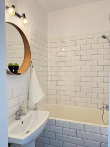 Old Town Apartment Central & Cozy