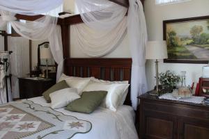 Whispering Pines Bed and Breakfast