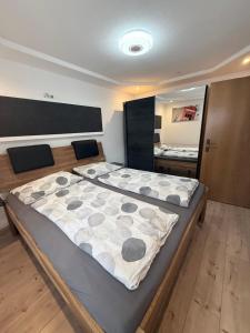 Ferienwohnung Istrefi