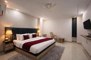 Hotel LA Costa, A Luxury Hotel In Haridwar