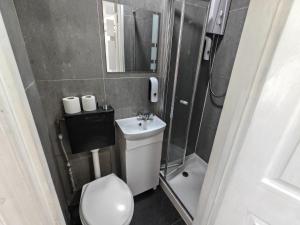 Walnut Studio - Self Contained One-Bed Studio Flat