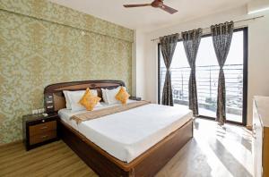 The Icon by RedOlive4BHKDwarka Expressway