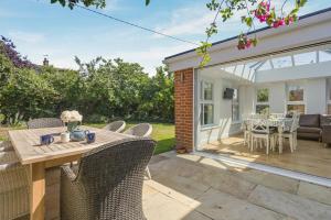 3 Bed in Reydon oc-brae