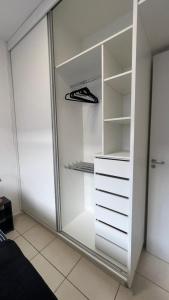 Apartamento 2 quartos com garagem ao lado Shopping