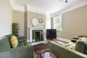 Stylish Two Bed Apartment on Montpellier Spa Road