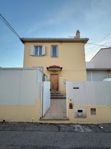 Casa cidade e piscina