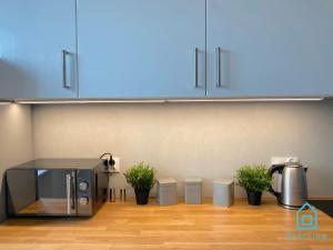Avenue 77 Apartment - 15 Minutes to Seaside