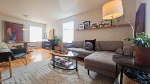 CharmingCity Home
