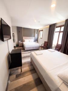 Guler Palace & Roof Bar