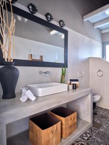 SeaSalt Dream Villa,Santa Maria 5 min from Naousa