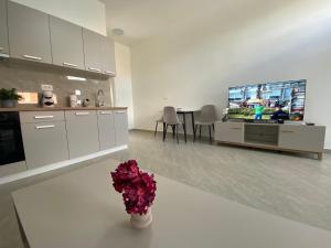 Anika Apartments