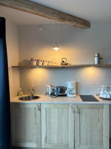 Neuf , Suite avec kitchenette dans bergerie moderne vue mer et montagne