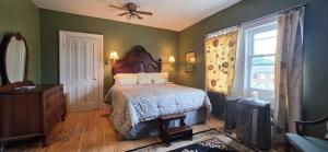 Niagara Historic Inn
