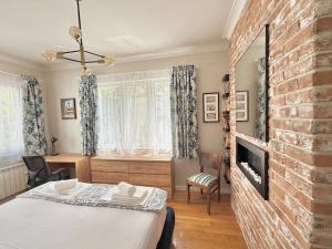 Gladstone Dream