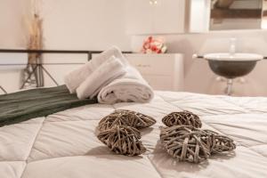 Le Petit Bijou Danzetta downtown luxury mini loft