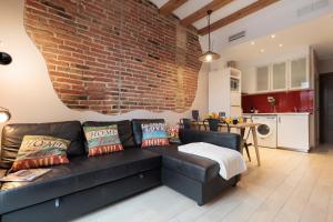 CITY CENTER TWO BEDROOMS APARTMENT, IN A 1870's FULL RENEWED BUILDING