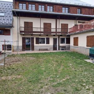 Le Frêne, 15 personnes, 6 chambres, sauna, 230 m2
