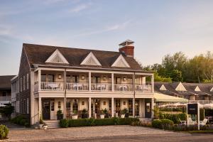 Faraway Sag Harbor