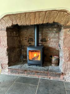 Bailey Glace Farmhouse