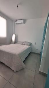 Comfortable beach house with home automation