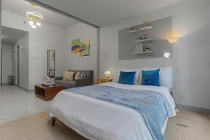 One Uptown Residences BGC-Fast Internet