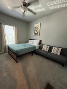2BR Home Near VSU & Moody AFB Sleeps 6 Guests