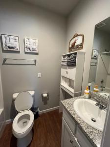 2BR Home Near VSU & Moody AFB Sleeps 6 Guests