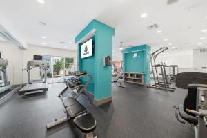 Modern 2BR w Pool Pet-Friendly Unit #23