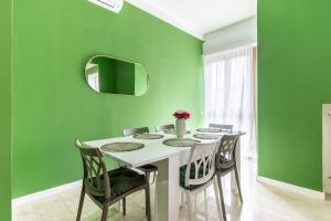 - Duomo Porta Venezia - Luxury 3 BR 3 Balconies