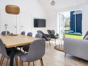 8 person holiday home in Rømø