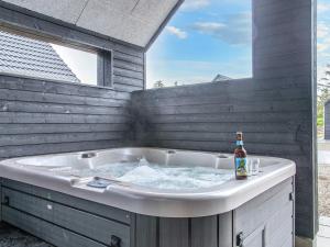 8 person holiday home in Rømø