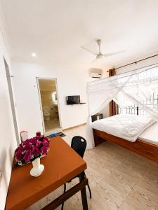 Nanaa Hotel