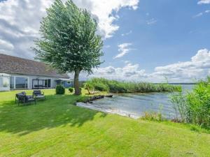 Harbor idyll on the Peene River